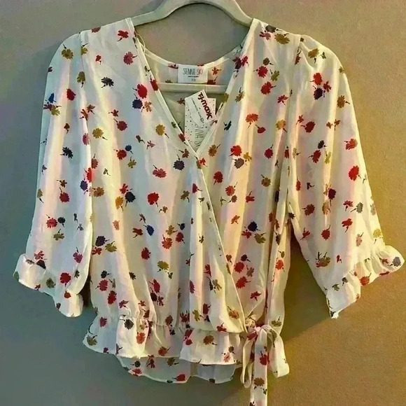 NWT SIENNA SKY FLORAL BLOUSE - Picture 1 of 5